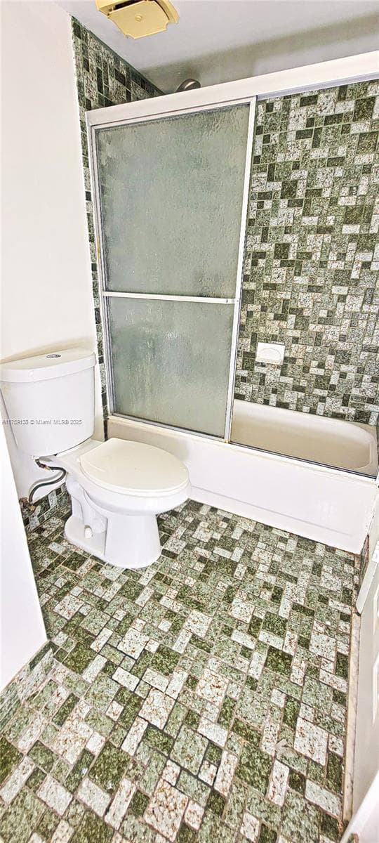 14241 Memorial Hwy # 9F, Miami FL 33161 — 28