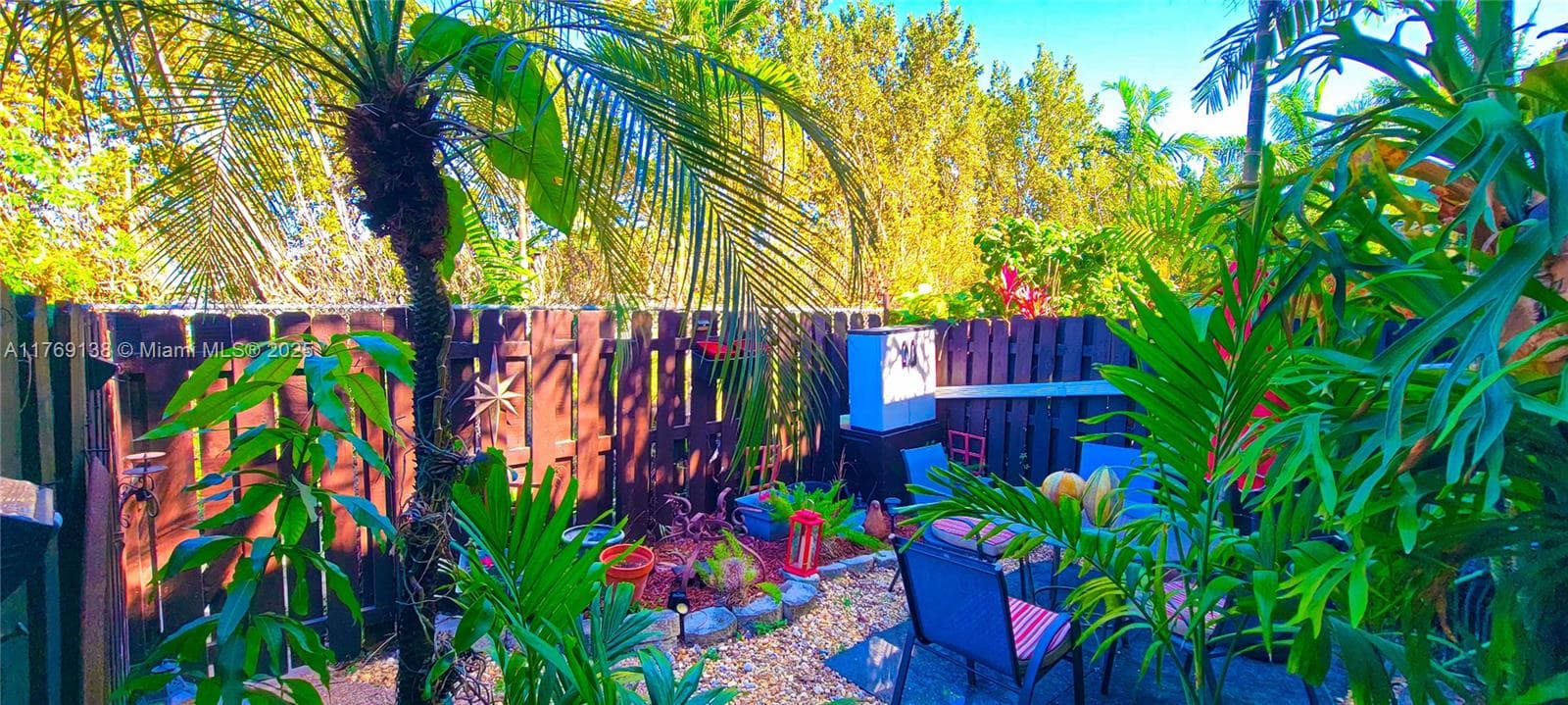 14241 Memorial Hwy # 9F, Miami FL 33161 — 18