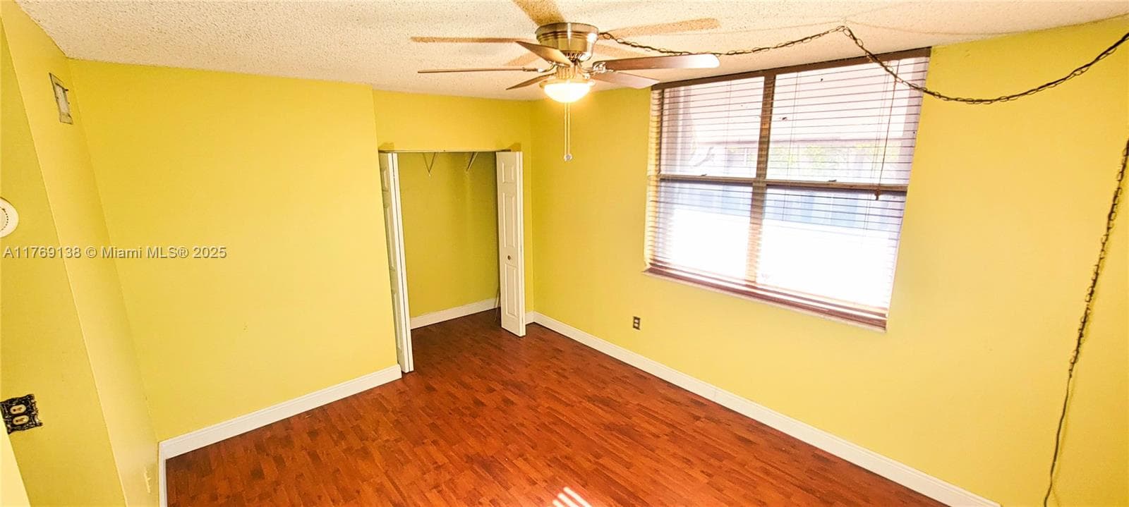 14241 Memorial Hwy # 9F, Miami FL 33161 — 25