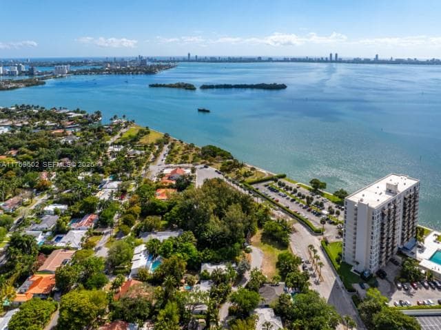 890 NE 70th St, Miami FL 33138 — 7