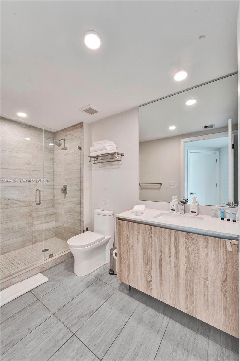 Quadro Condo, Miami, FL — 22