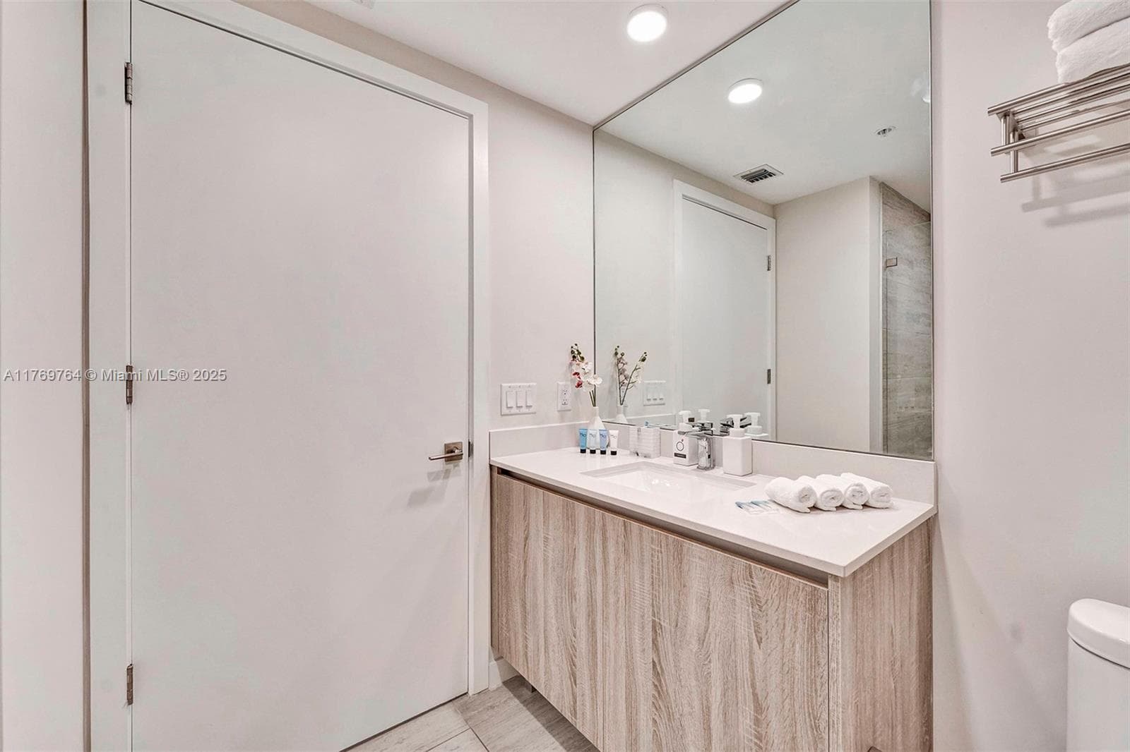 Quadro Condo, Miami, FL — 28