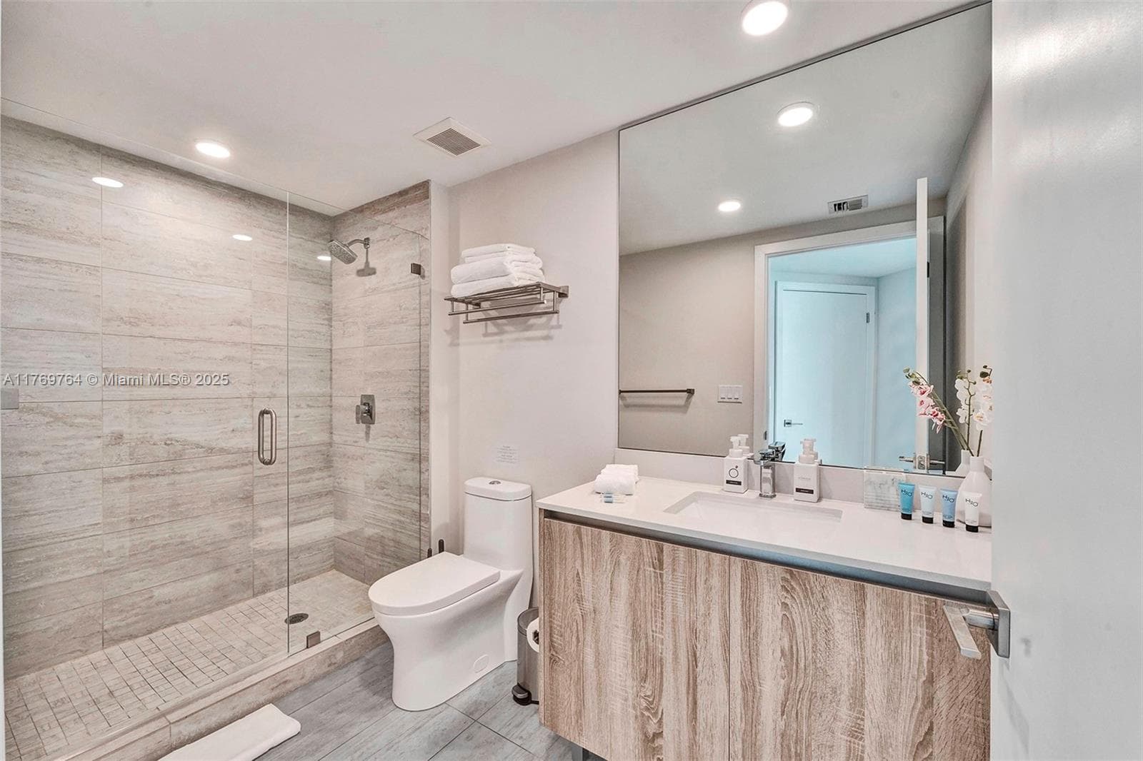 Quadro Condo, Miami, FL — 38