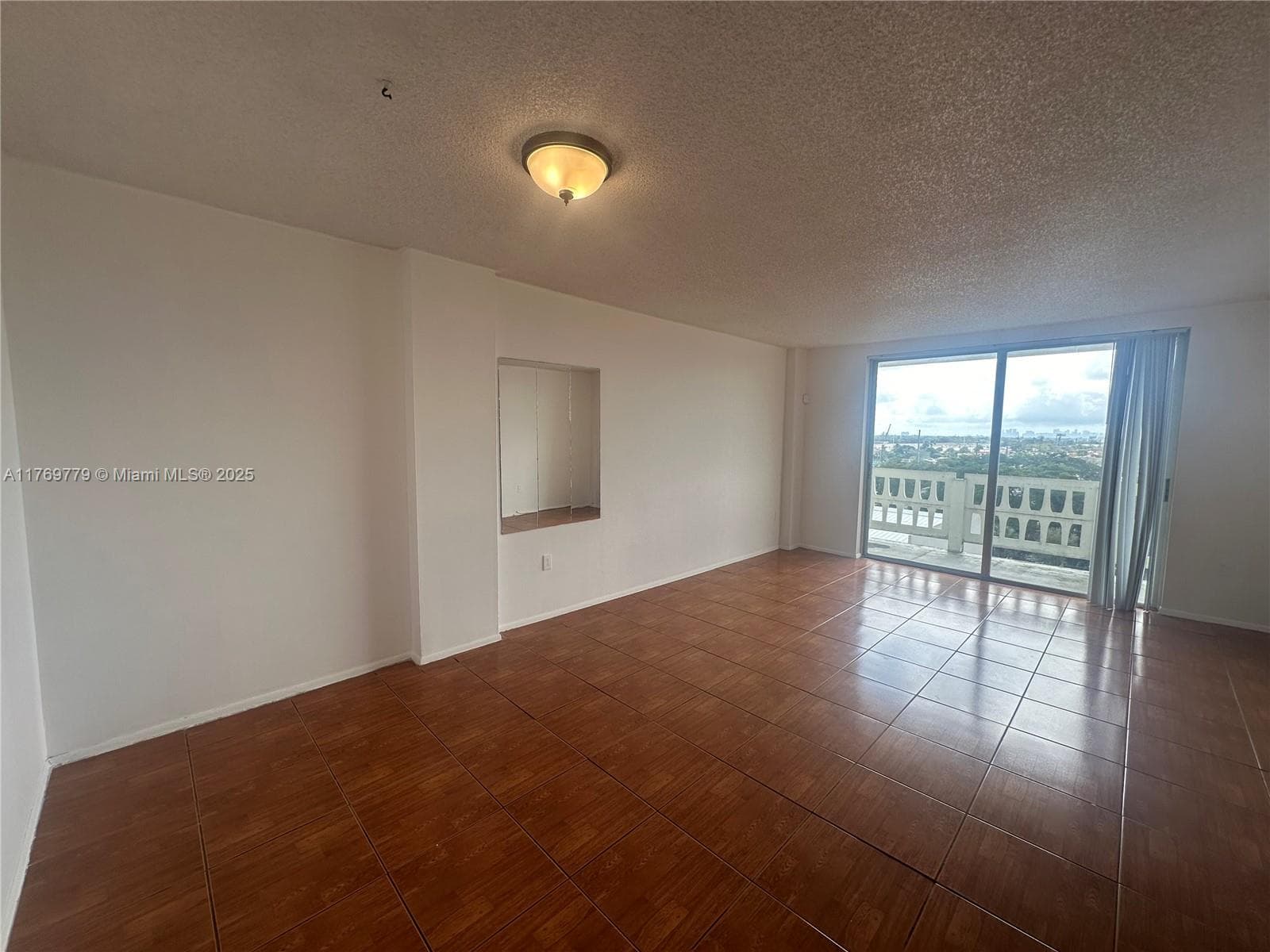 Parkway Towers Bldg 1 Con, Miami, FL — 22