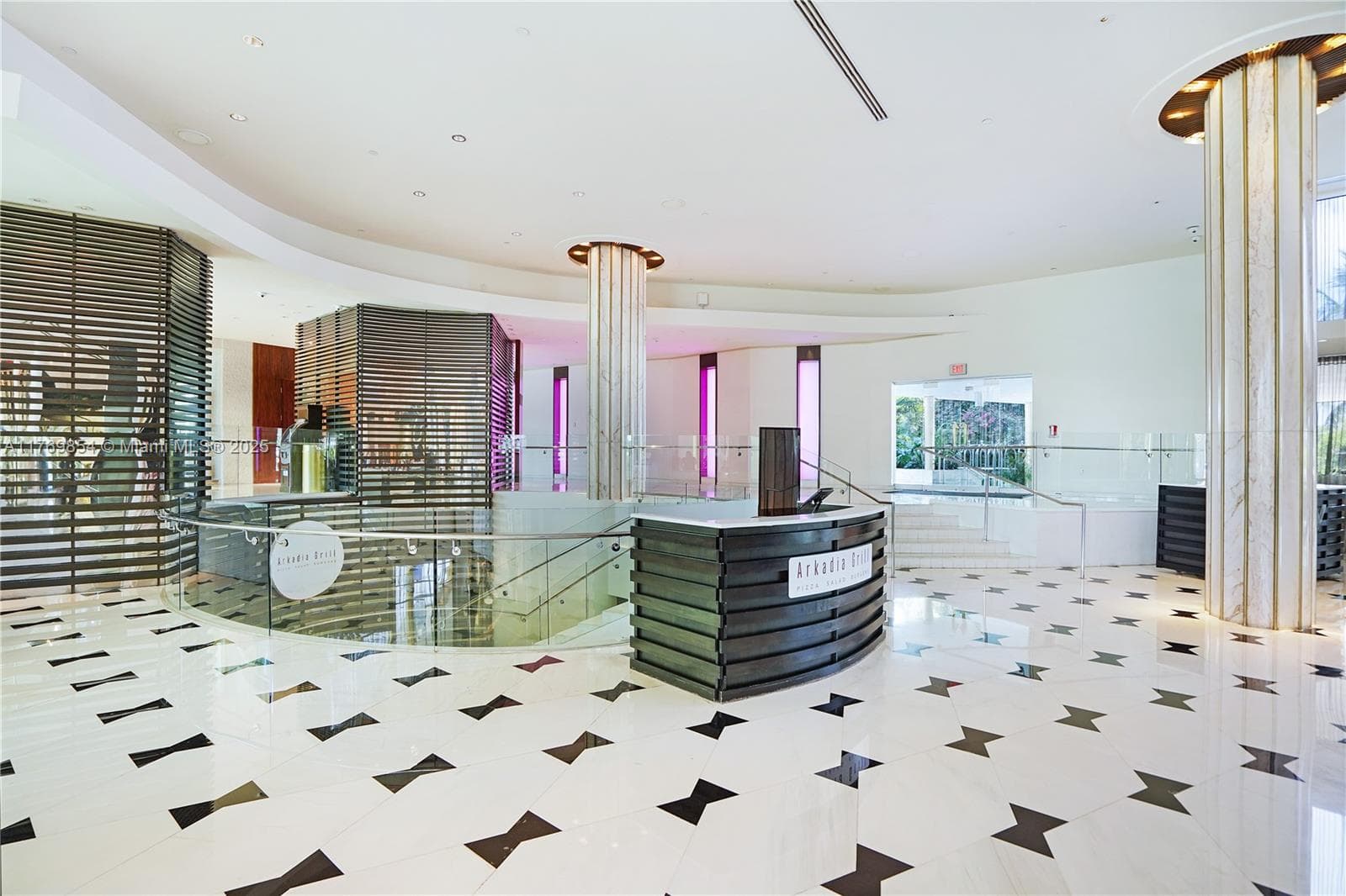 4401 Collins Ave # 1017, Miami Beach FL 33140 — 30