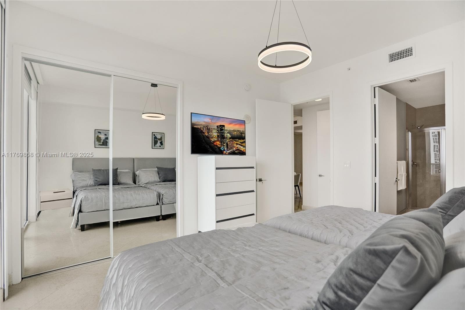 18101 Collins Ave # 3504, Sunny Isles Beach FL 33160 — 13