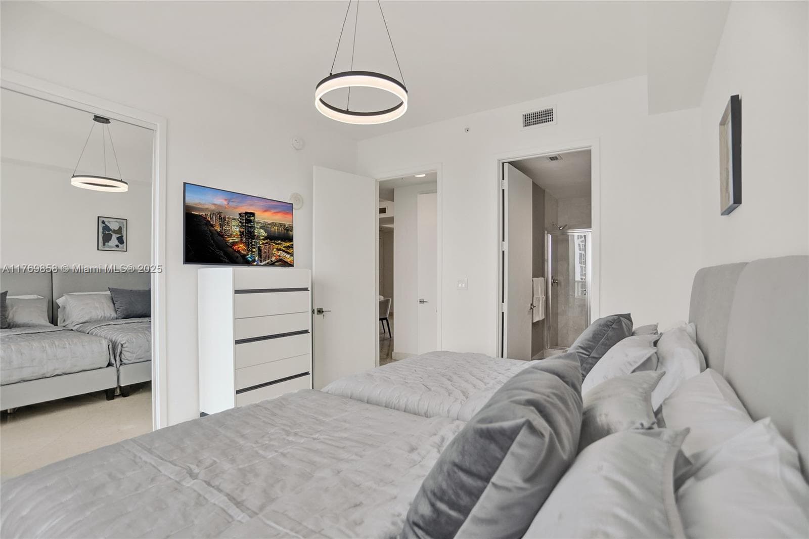 18101 Collins Ave # 3504, Sunny Isles Beach FL 33160 — 12