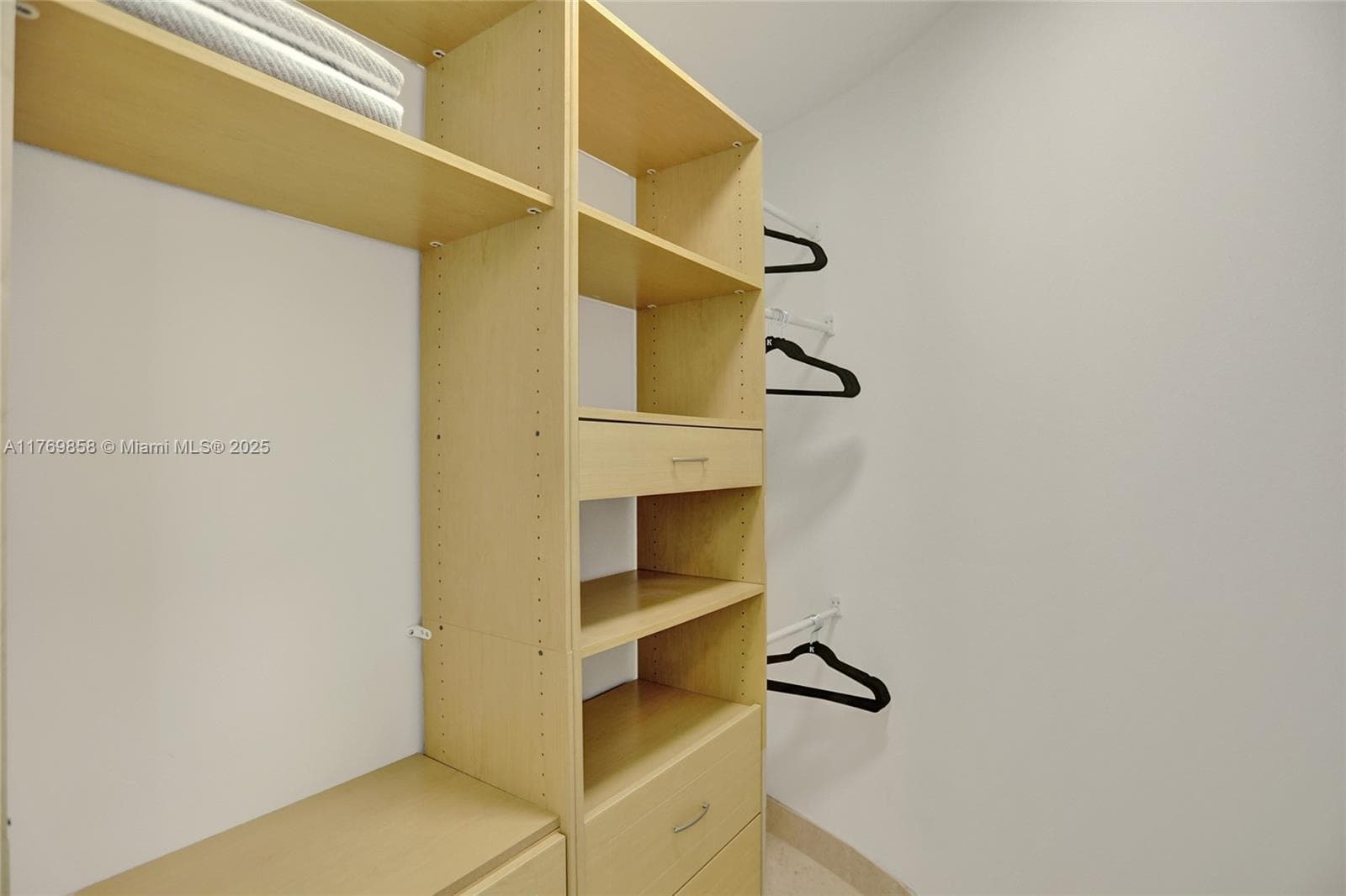 18101 Collins Ave # 3504, Sunny Isles Beach FL 33160 — 67