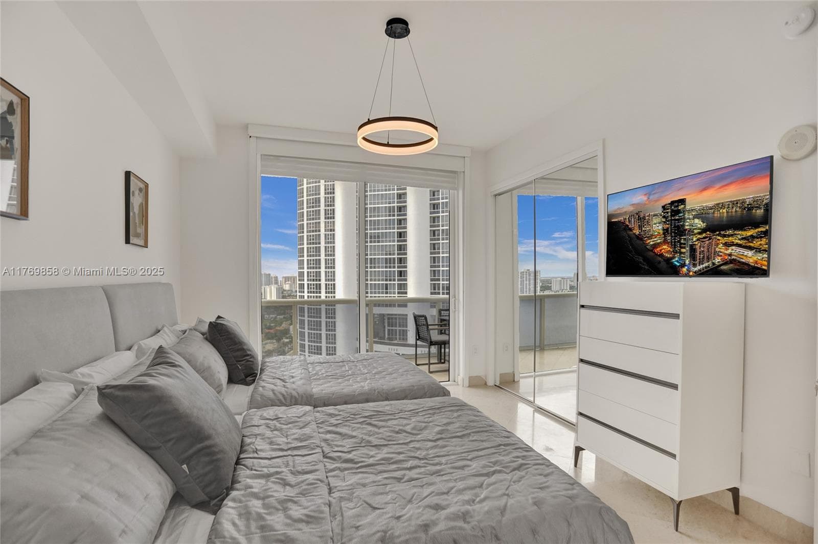 18101 Collins Ave # 3504, Sunny Isles Beach FL 33160 — 9