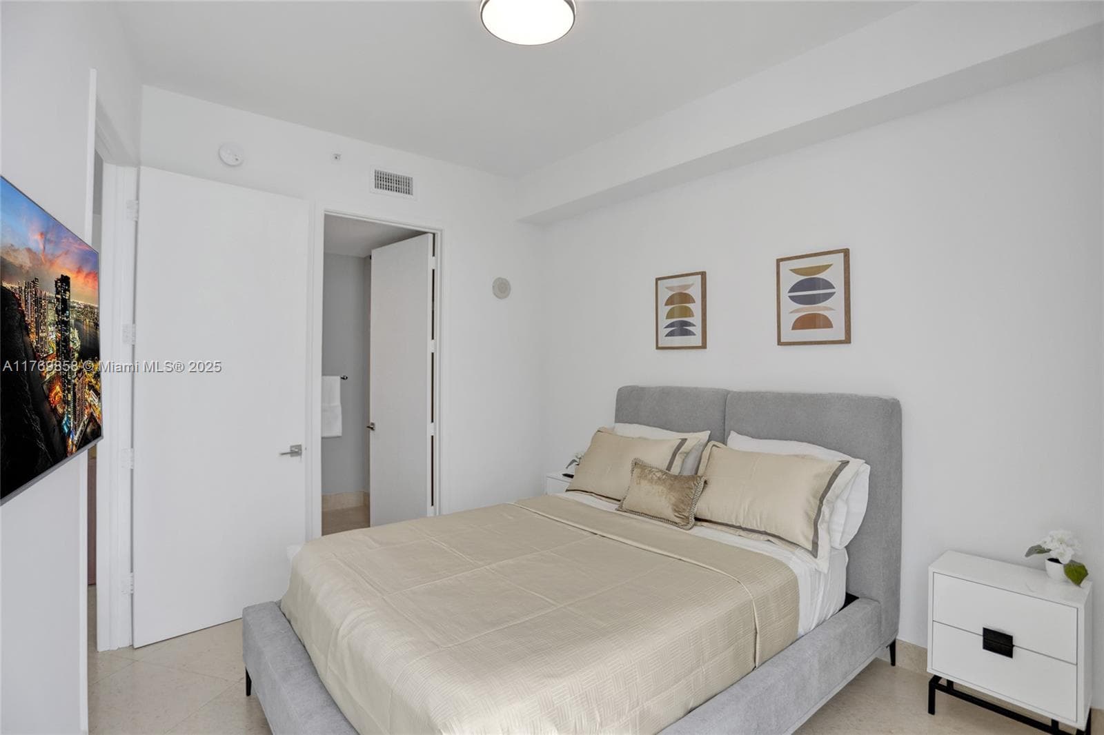 18101 Collins Ave # 3504, Sunny Isles Beach FL 33160 — 65