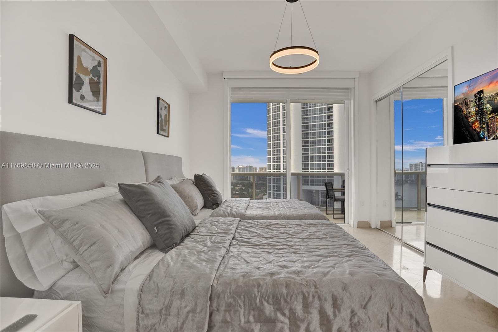 18101 Collins Ave # 3504, Sunny Isles Beach FL 33160 — 10