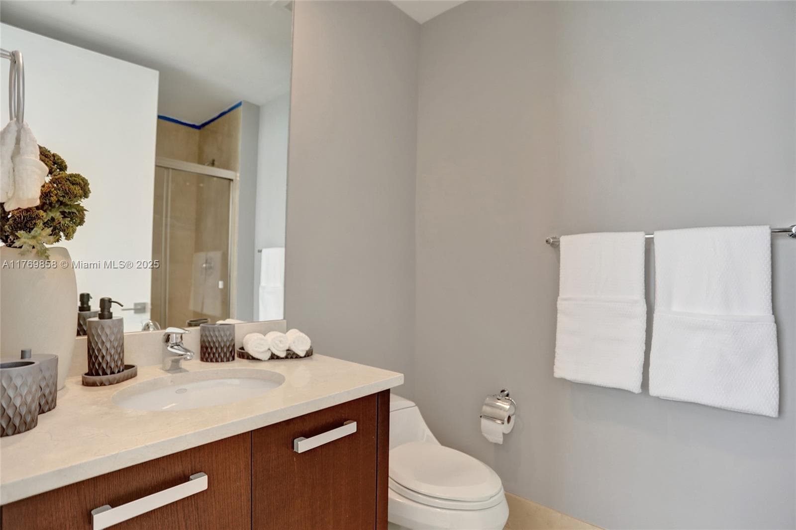 18101 Collins Ave # 3504, Sunny Isles Beach FL 33160 — 68