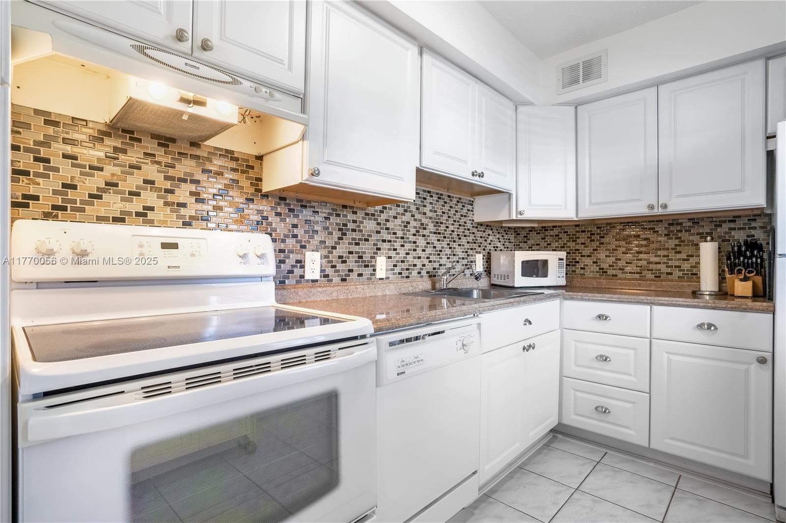 3475 N Country Club Dr # 818, Aventura FL 33180 — 9