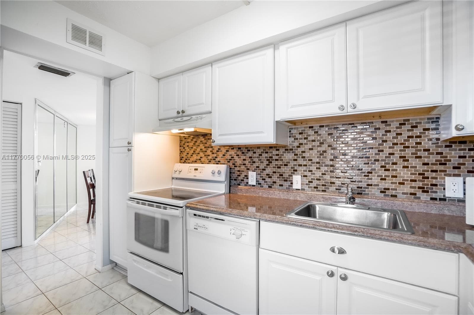 3475 N Country Club Dr # 818, Aventura FL 33180 — 10