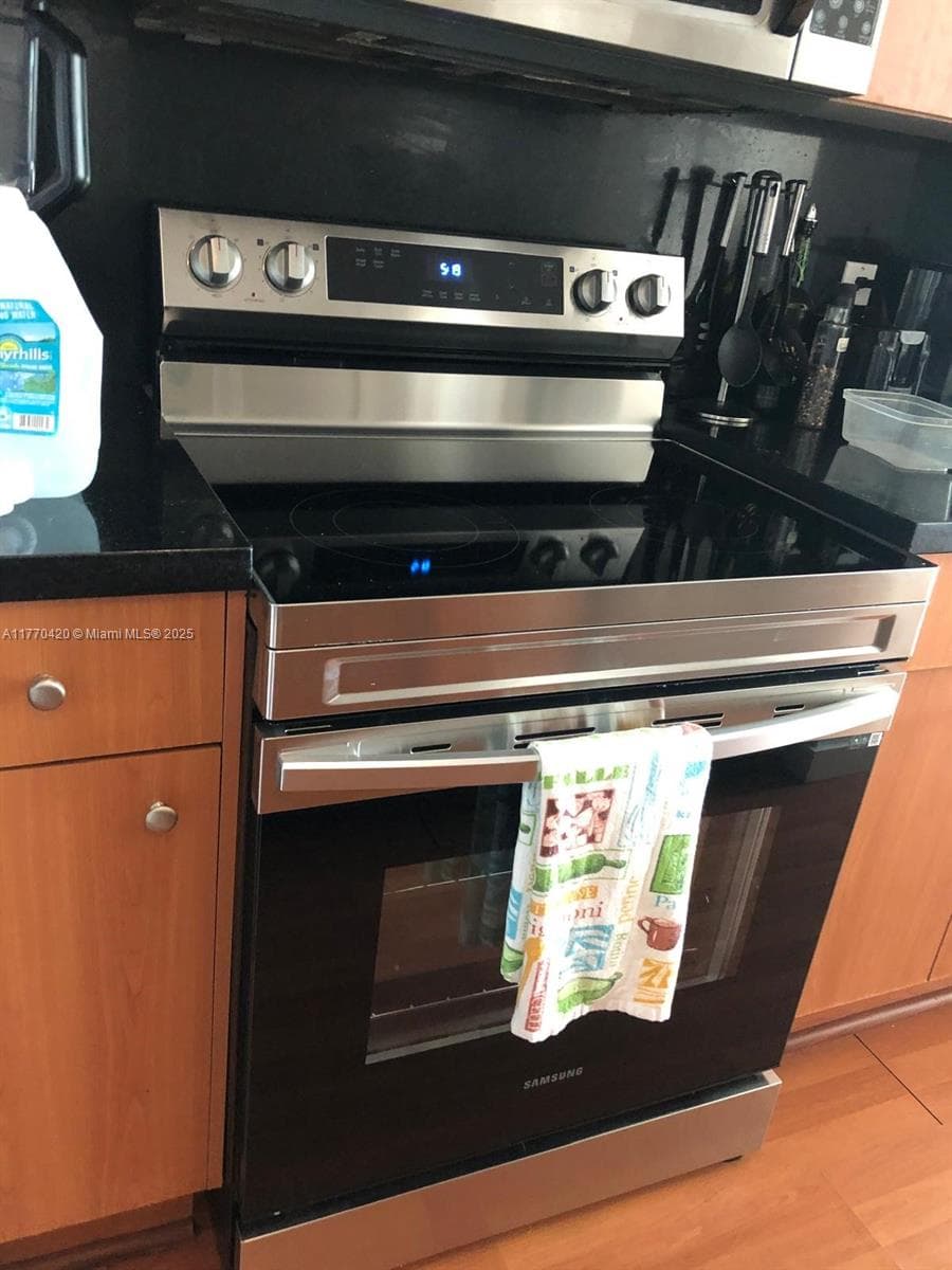 2200 NE 4th Ave # 808, Miami FL 33137 — 6