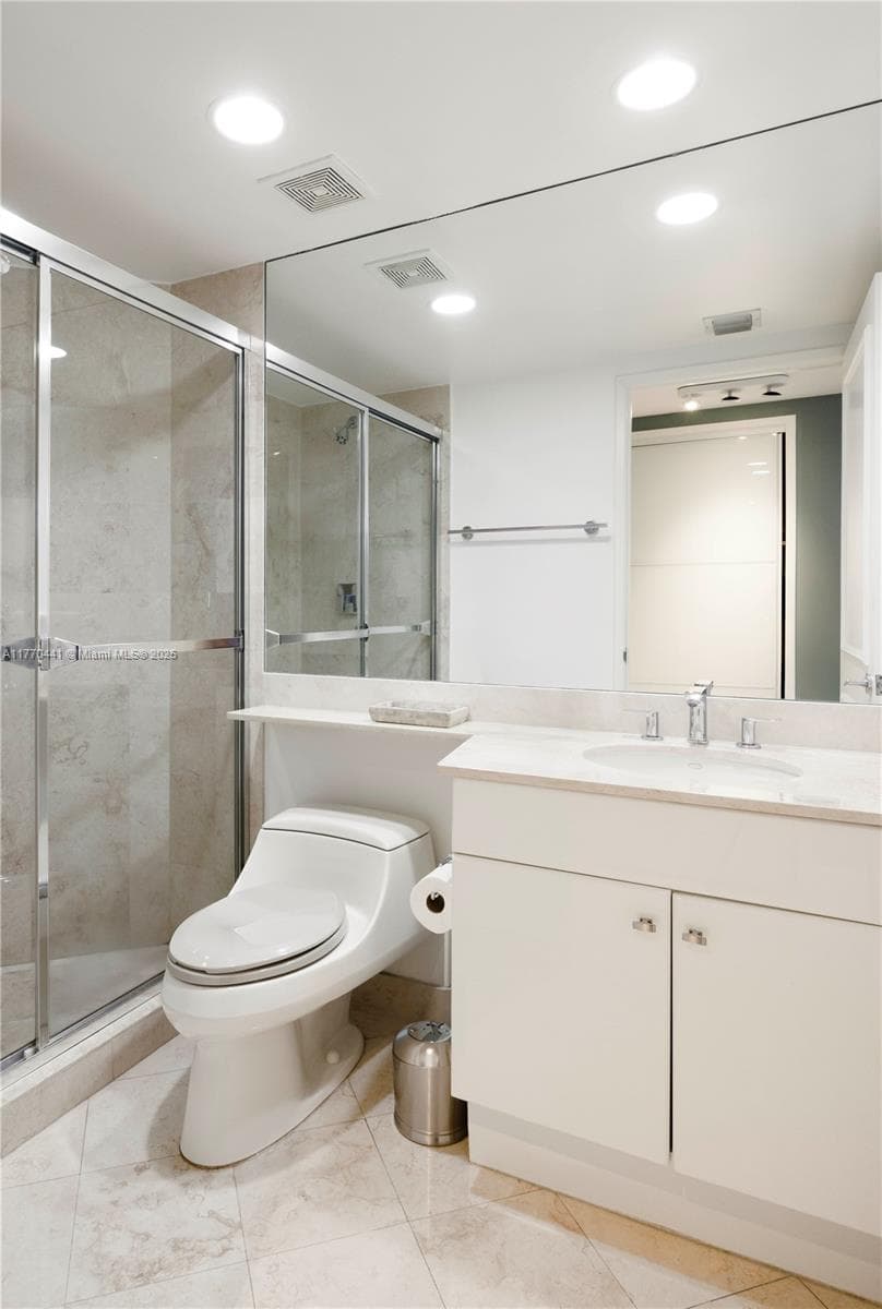 765 Crandon Blvd # 307, Key Biscayne FL 33149 — 23