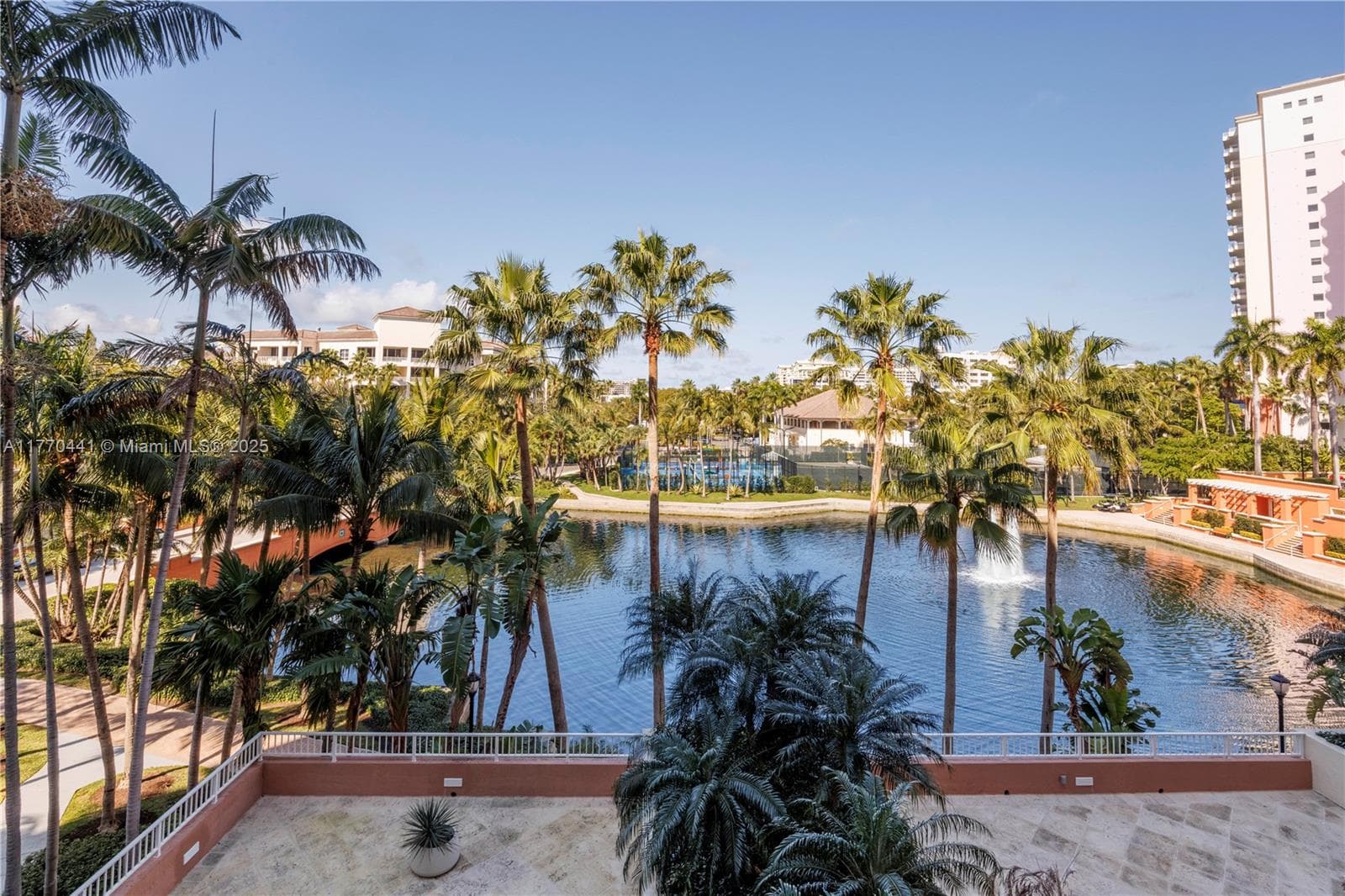 765 Crandon Blvd # 307, Key Biscayne FL 33149 — 2