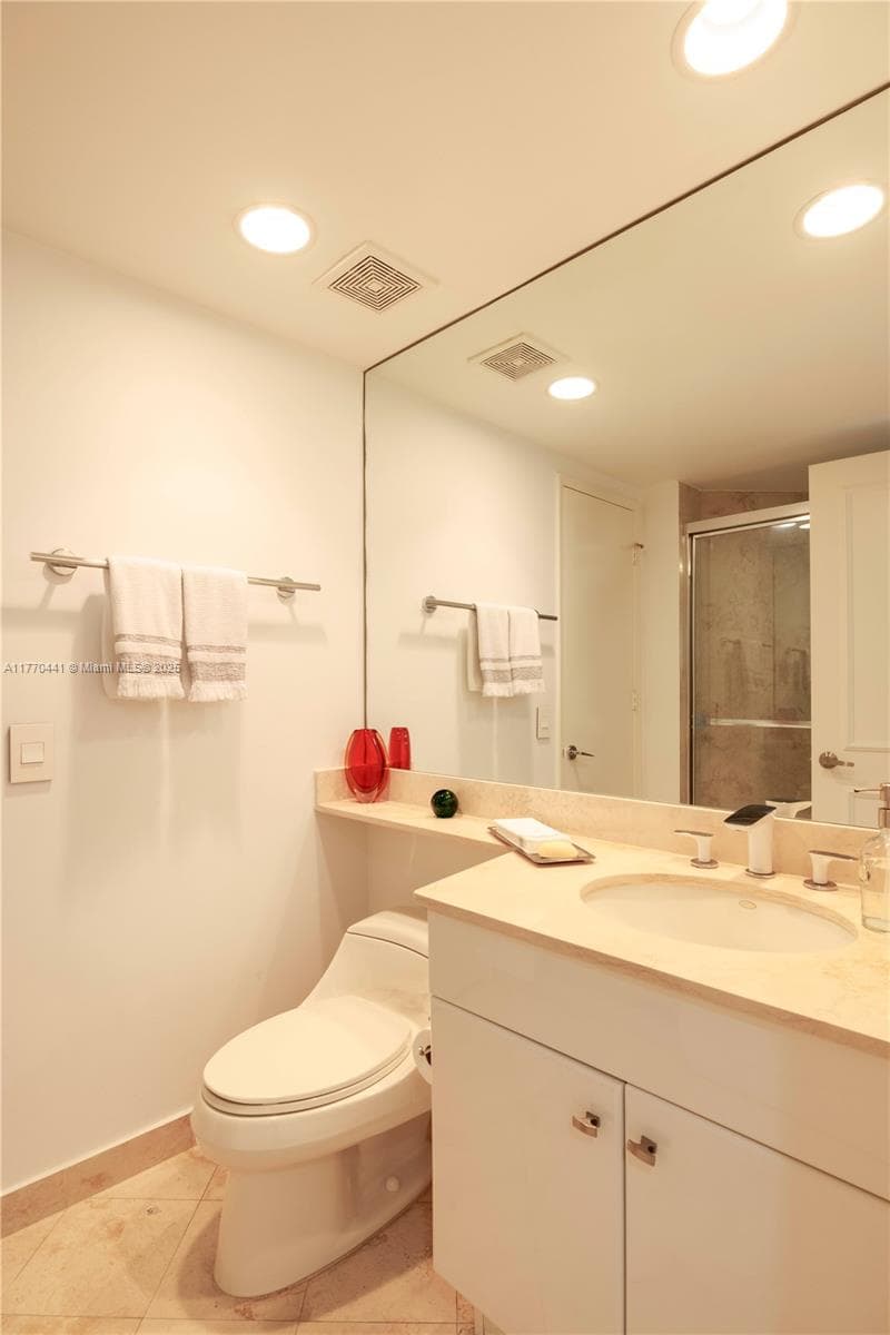 765 Crandon Blvd # 307, Key Biscayne FL 33149 — 36