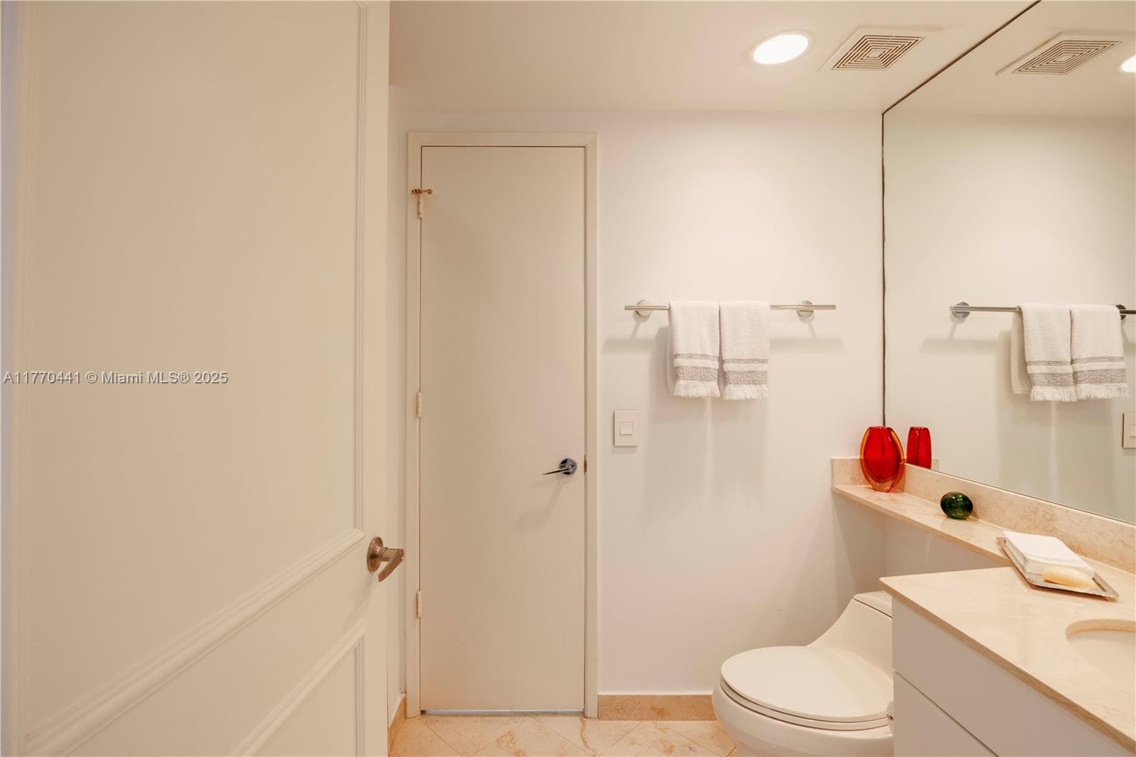 765 Crandon Blvd # 307, Key Biscayne FL 33149 — 35