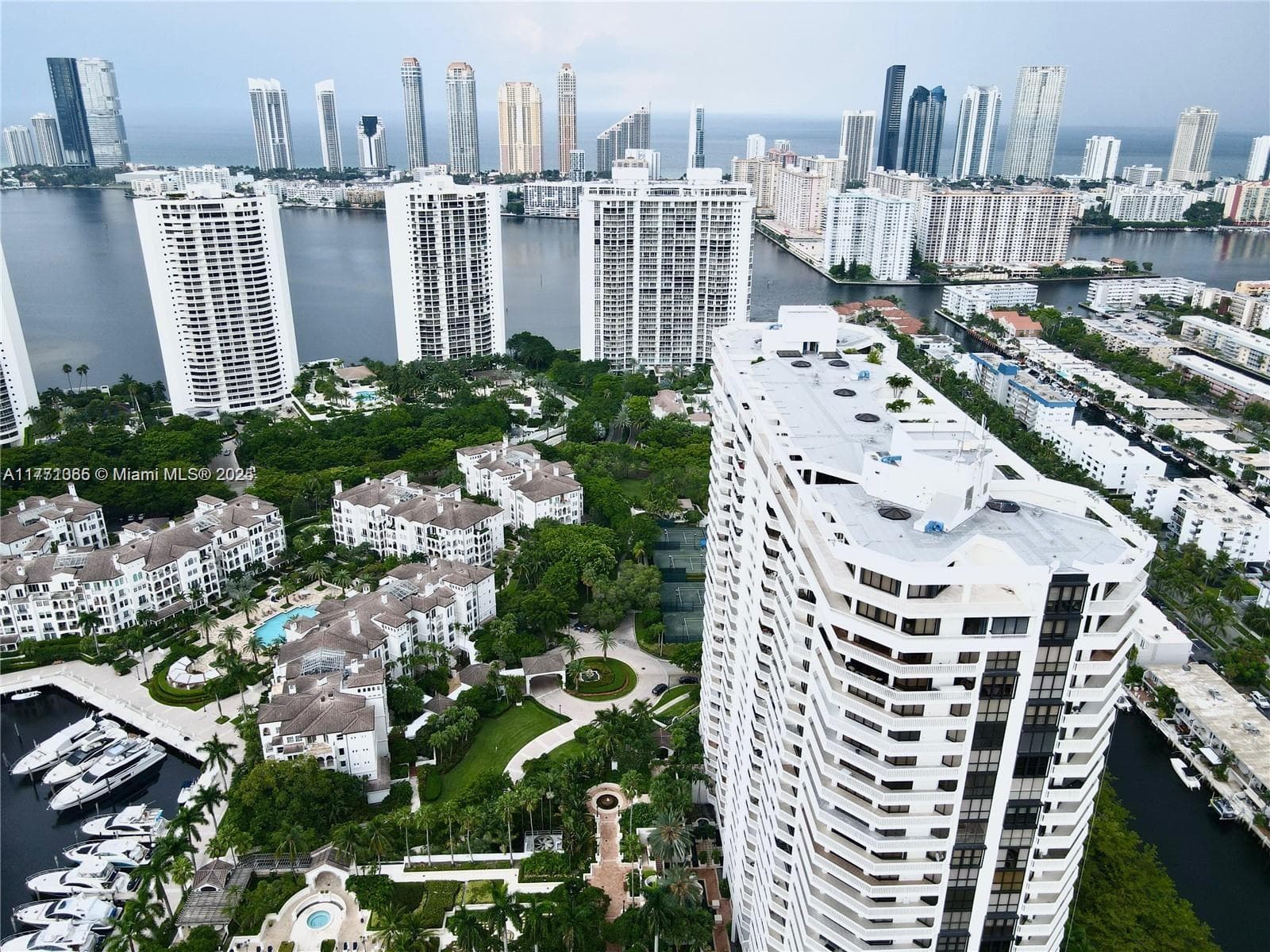 2000 Island Blvd # 3009, Aventura FL 33160 — 22