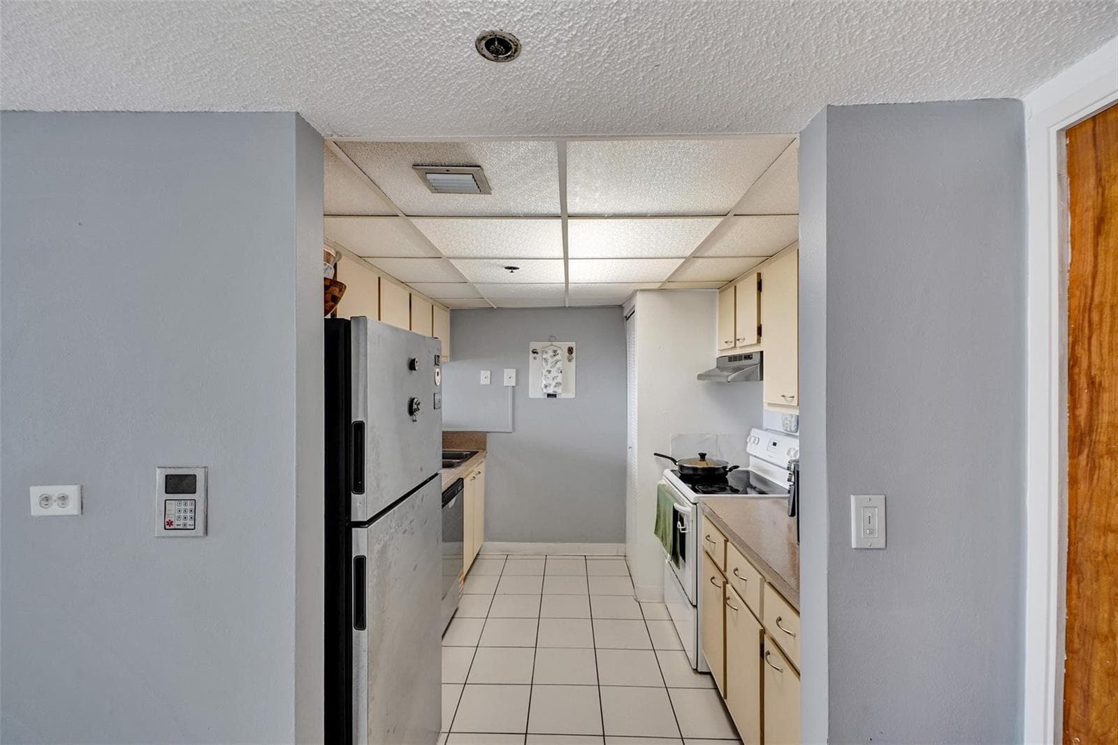 7601 E Treasure Drive # 617, North Bay Village FL 33141 — 27