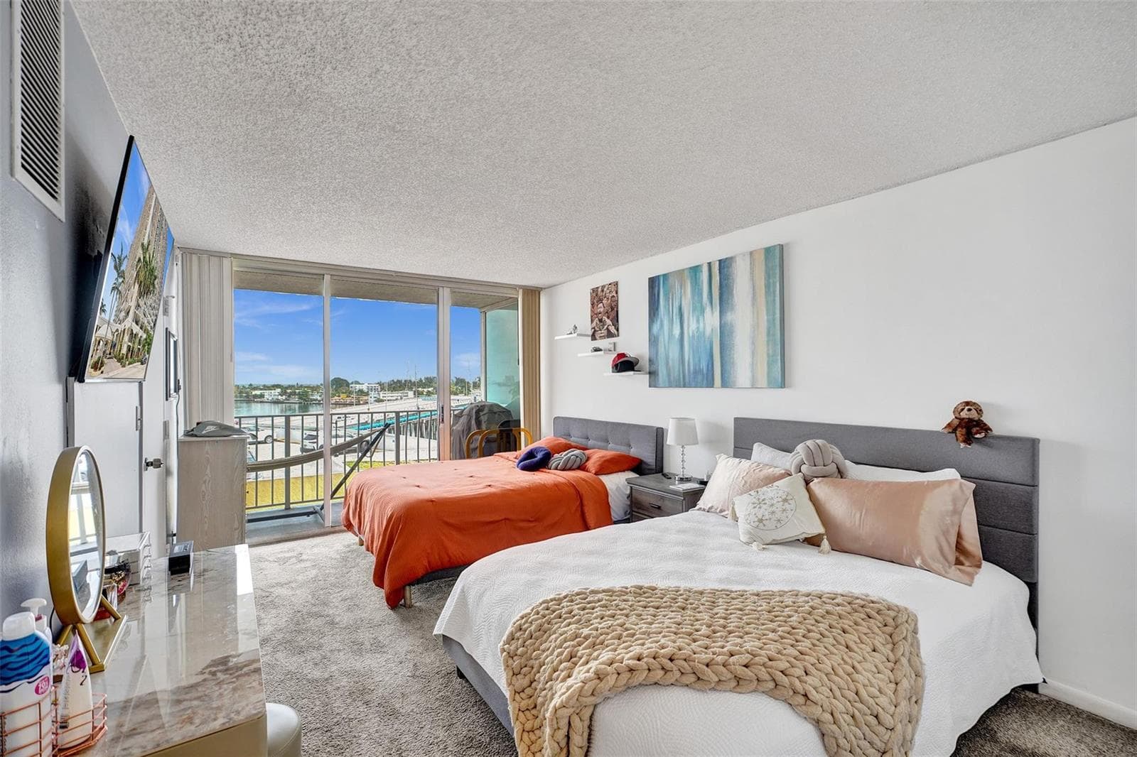 7601 E Treasure Drive # 617, North Bay Village FL 33141 — 9