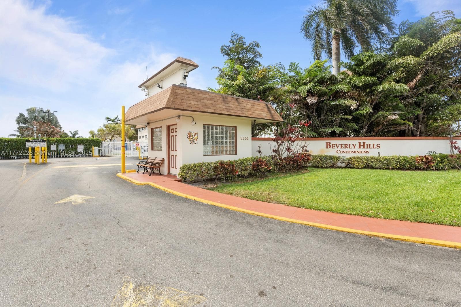 400 Kings Point Dr # 1607, Sunny Isles Beach FL 33160 — 32