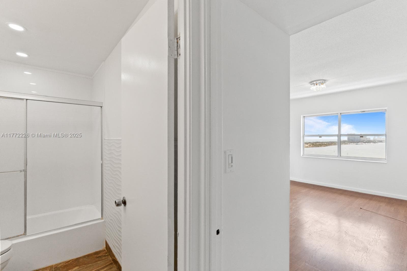 400 Kings Point Dr # 1607, Sunny Isles Beach FL 33160 — 24