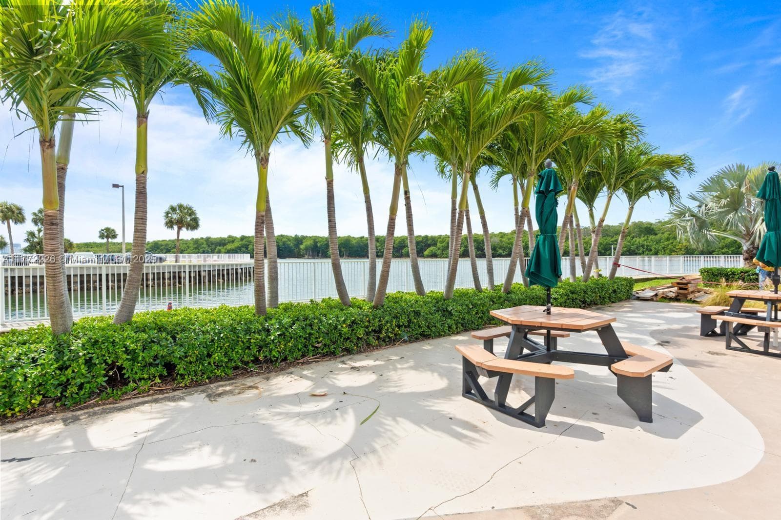 400 Kings Point Dr # 1607, Sunny Isles Beach FL 33160 — 30