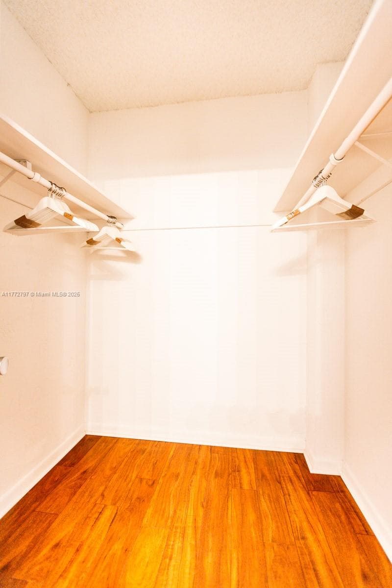 19370 Collins Ave # 326, Sunny Isles Beach FL 33160 — 20