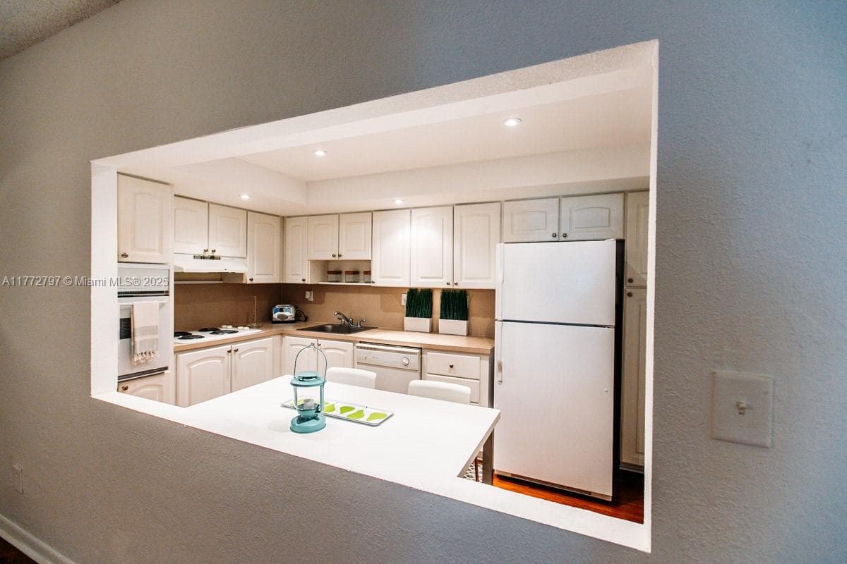 19370 Collins Ave # 326, Sunny Isles Beach FL 33160 — 8