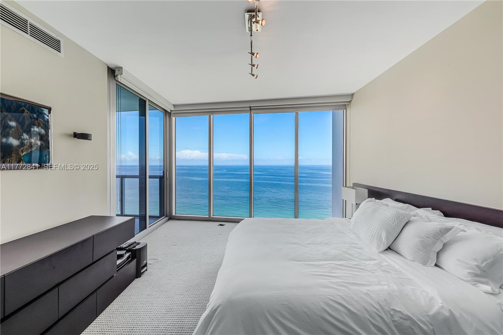 17001 Collins Ave # 2508, Sunny Isles Beach FL 33160 — 17