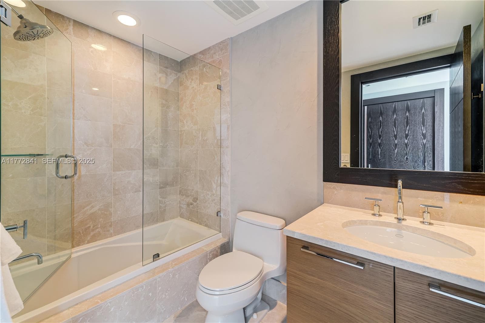 17001 Collins Ave # 2508, Sunny Isles Beach FL 33160 — 24