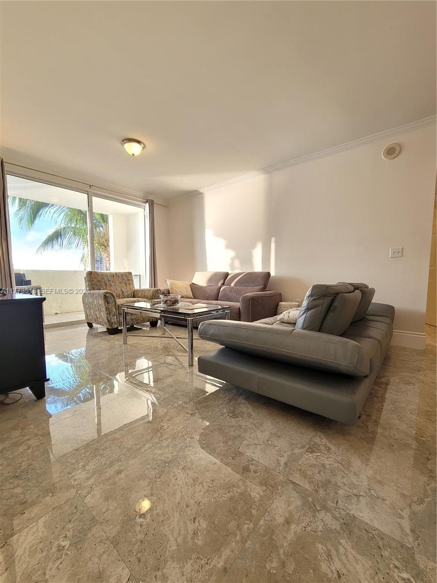 17100 N Bay Rd # 1307, Sunny Isles Beach FL 33160 — 17
