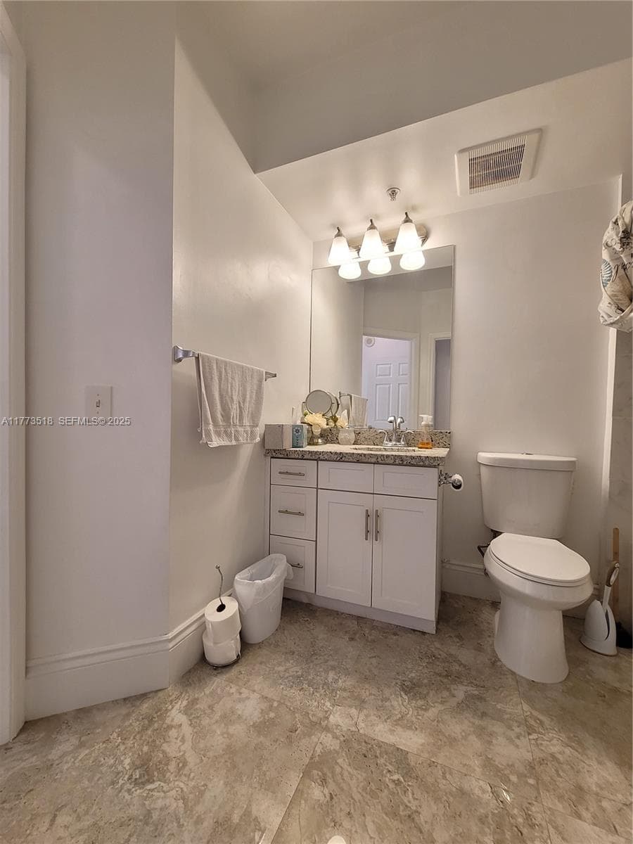 17100 N Bay Rd # 1307, Sunny Isles Beach FL 33160 — 18