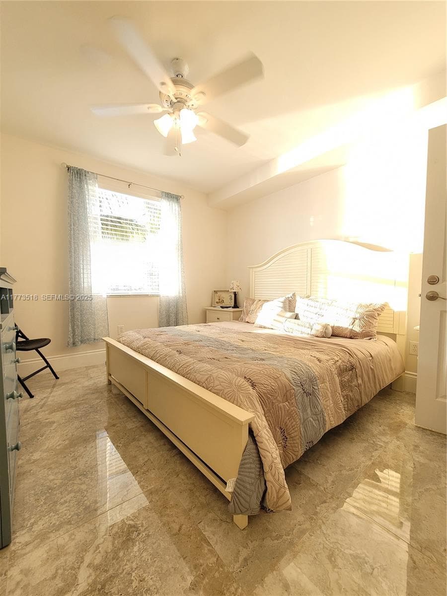 17100 N Bay Rd # 1307, Sunny Isles Beach FL 33160 — 21