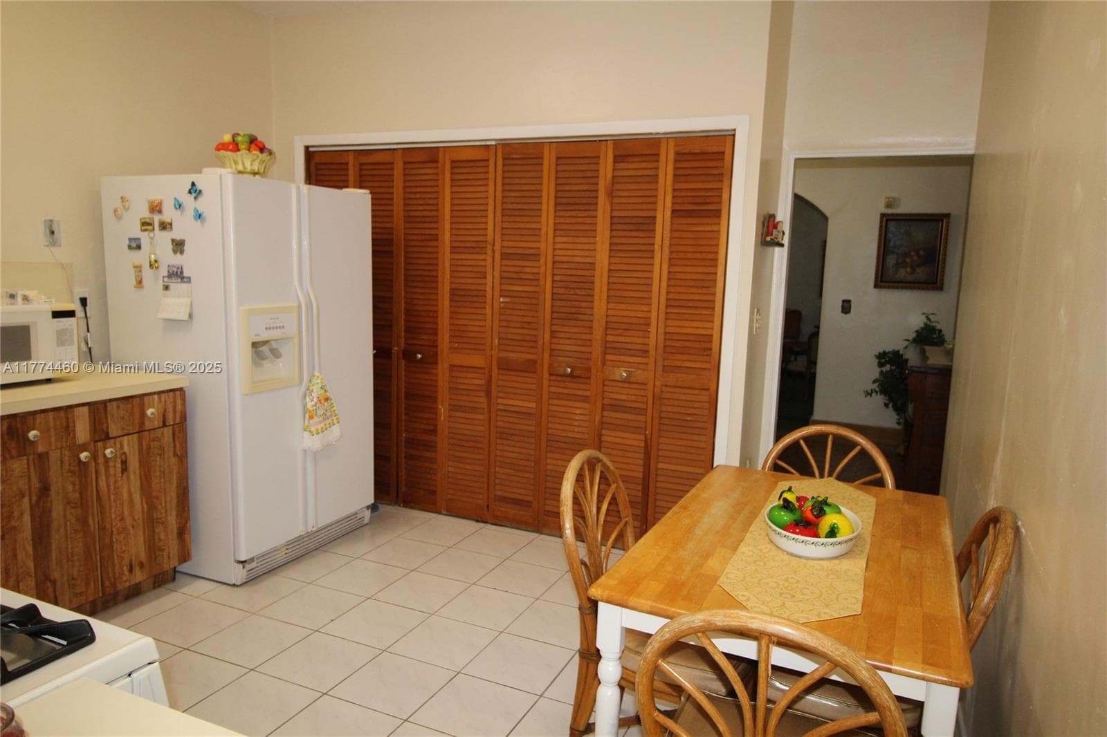870 NW 14th Ct, Miami FL 33125 — 23