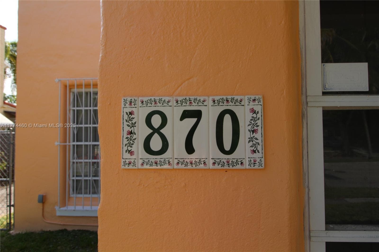 870 NW 14th Ct, Miami FL 33125 — 7
