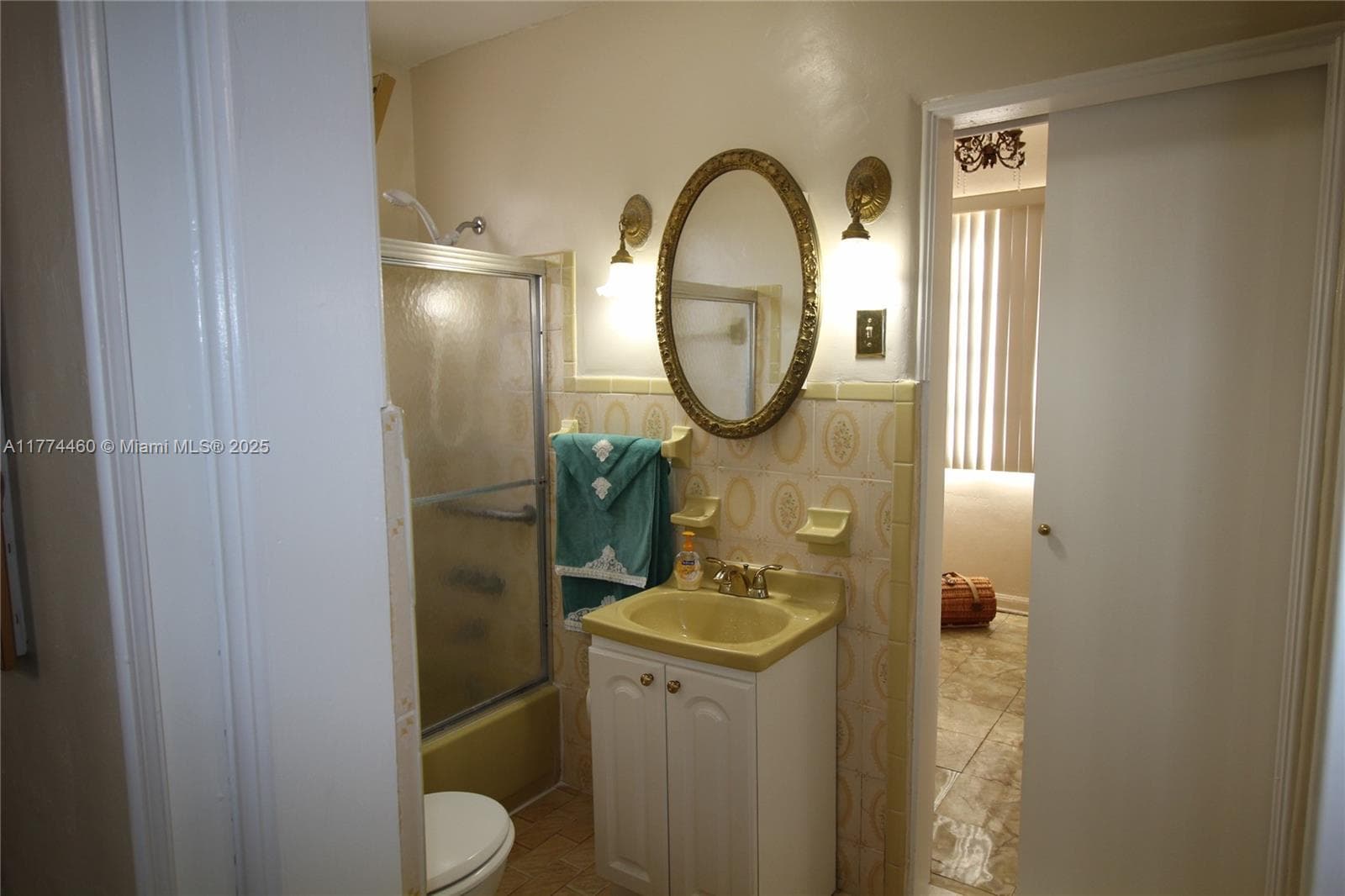 870 NW 14th Ct, Miami FL 33125 — 28
