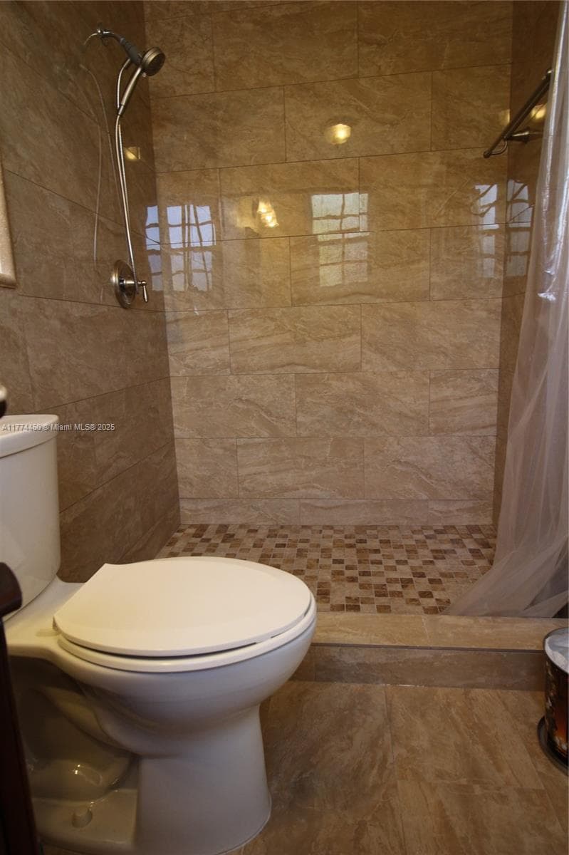 870 NW 14th Ct, Miami FL 33125 — 40