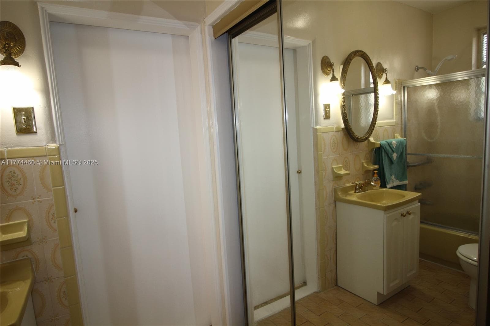 870 NW 14th Ct, Miami FL 33125 — 29