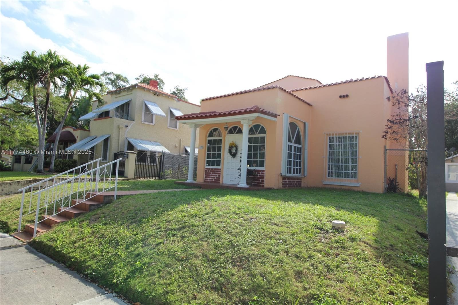 870 NW 14th Ct, Miami FL 33125 — 4