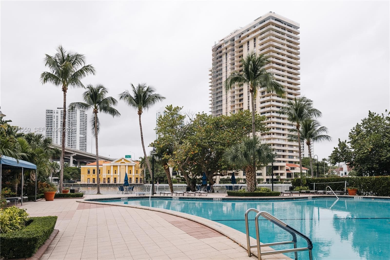 19390 Collins Ave # 1614, Sunny Isles Beach FL 33160 — 32