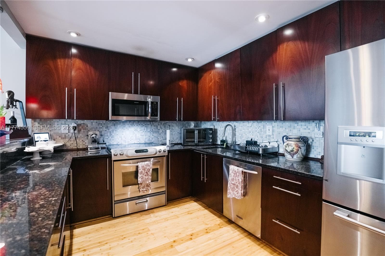 19390 Collins Ave # 1614, Sunny Isles Beach FL 33160 — 20