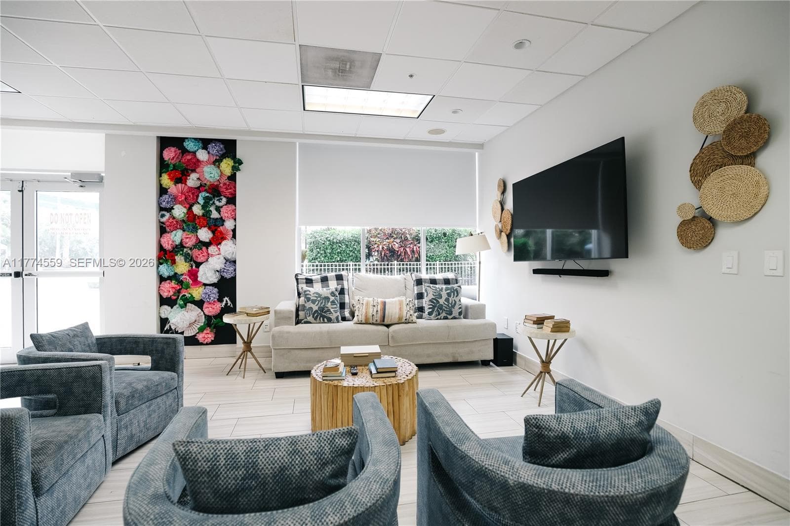 19390 Collins Ave # 1614, Sunny Isles Beach FL 33160 — 35