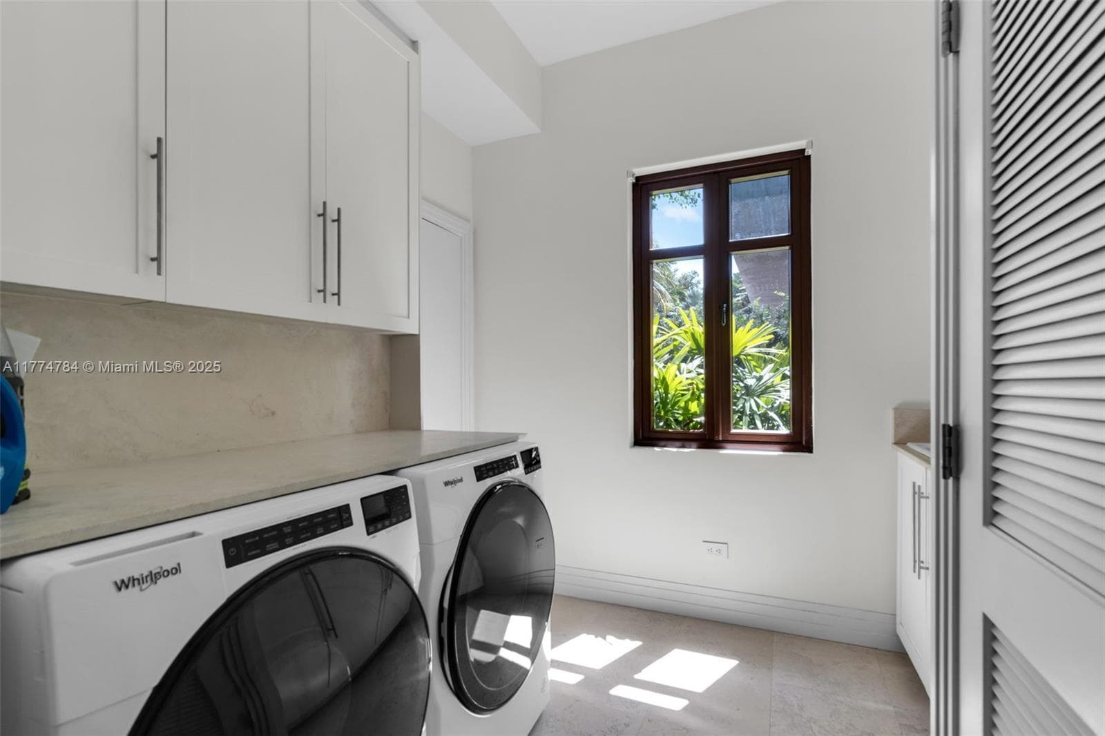 9 Harbor Pt, Key Biscayne FL 33149 — 76