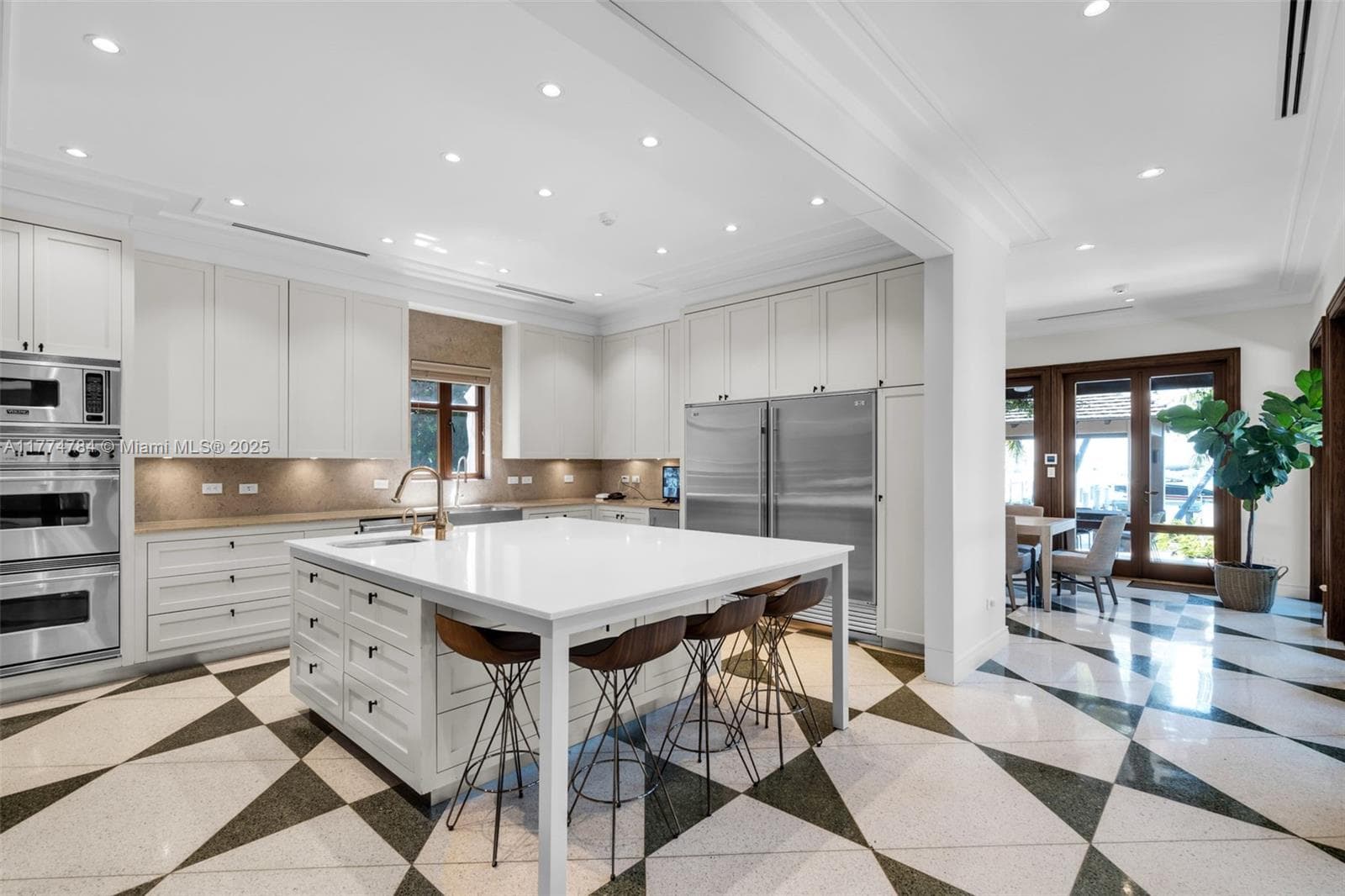 9 Harbor Pt, Key Biscayne FL 33149 — 12