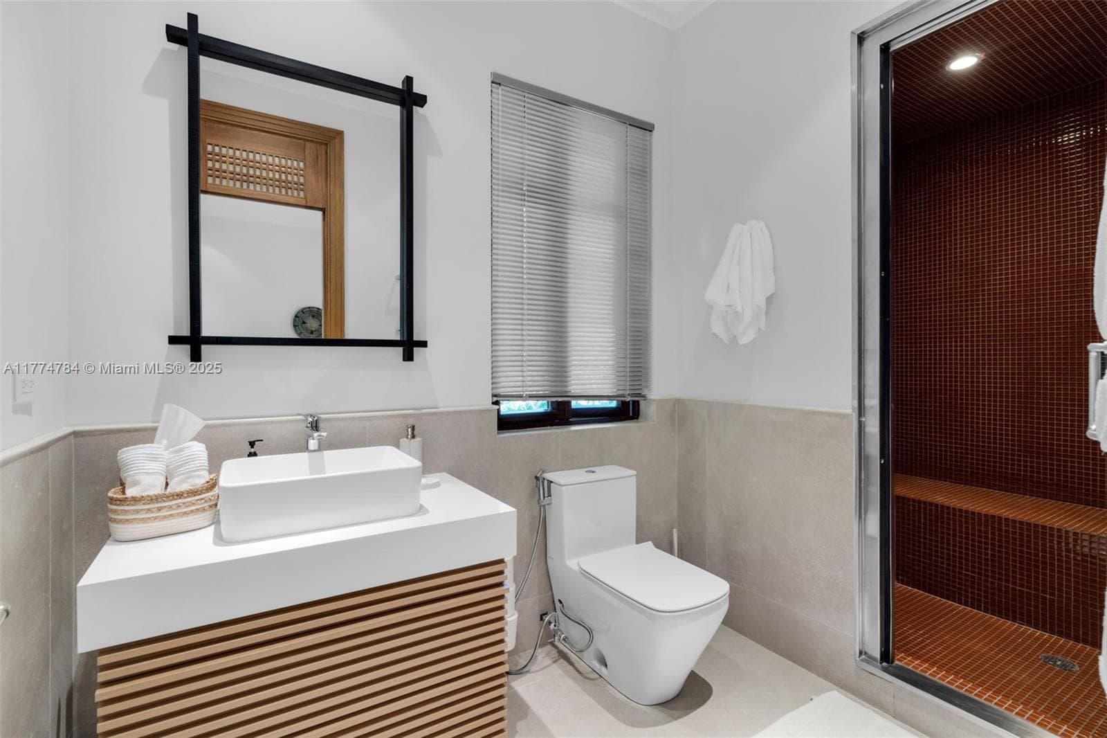 9 Harbor Pt, Key Biscayne FL 33149 — 53