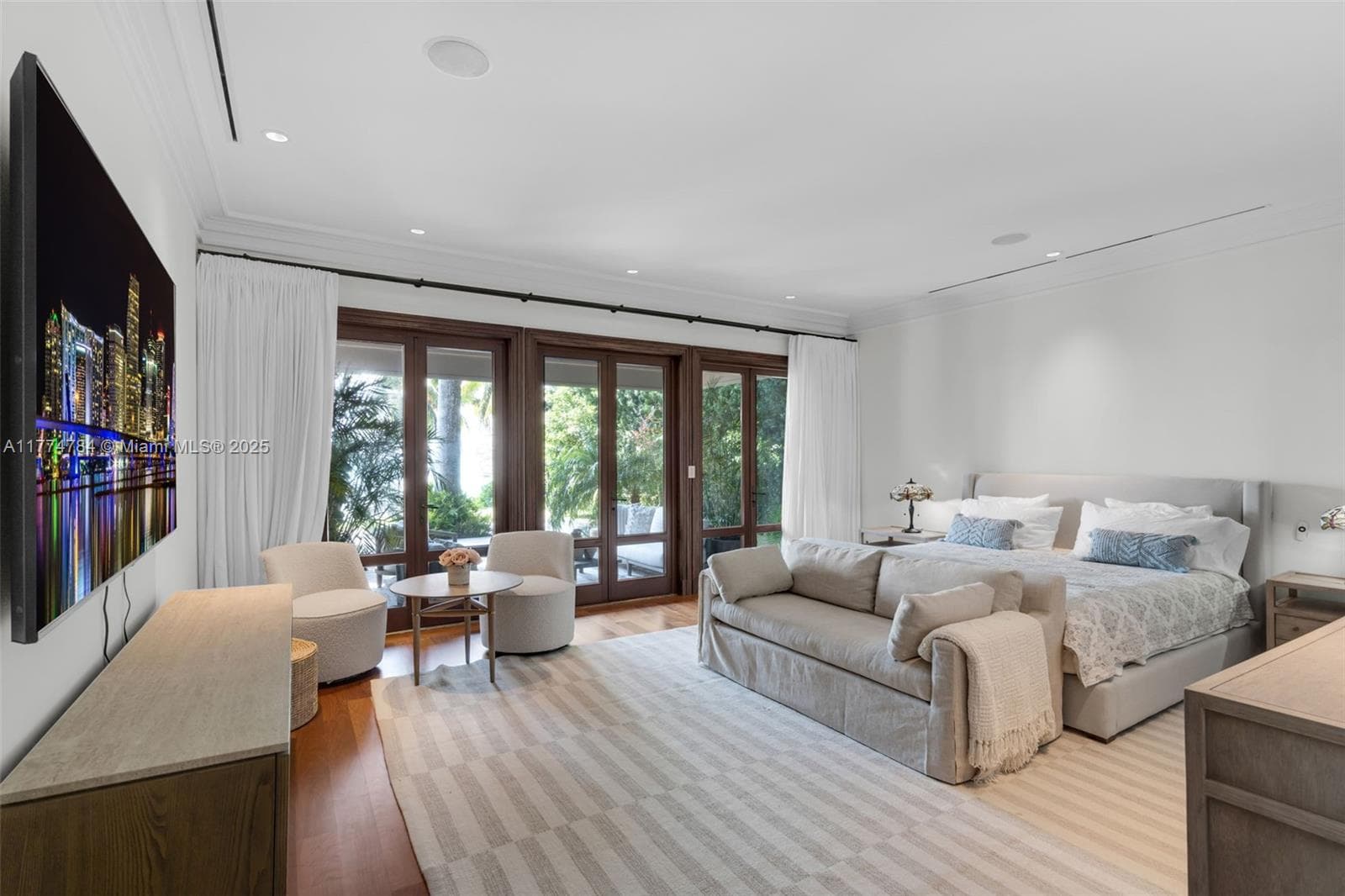 9 Harbor Pt, Key Biscayne FL 33149 — 41
