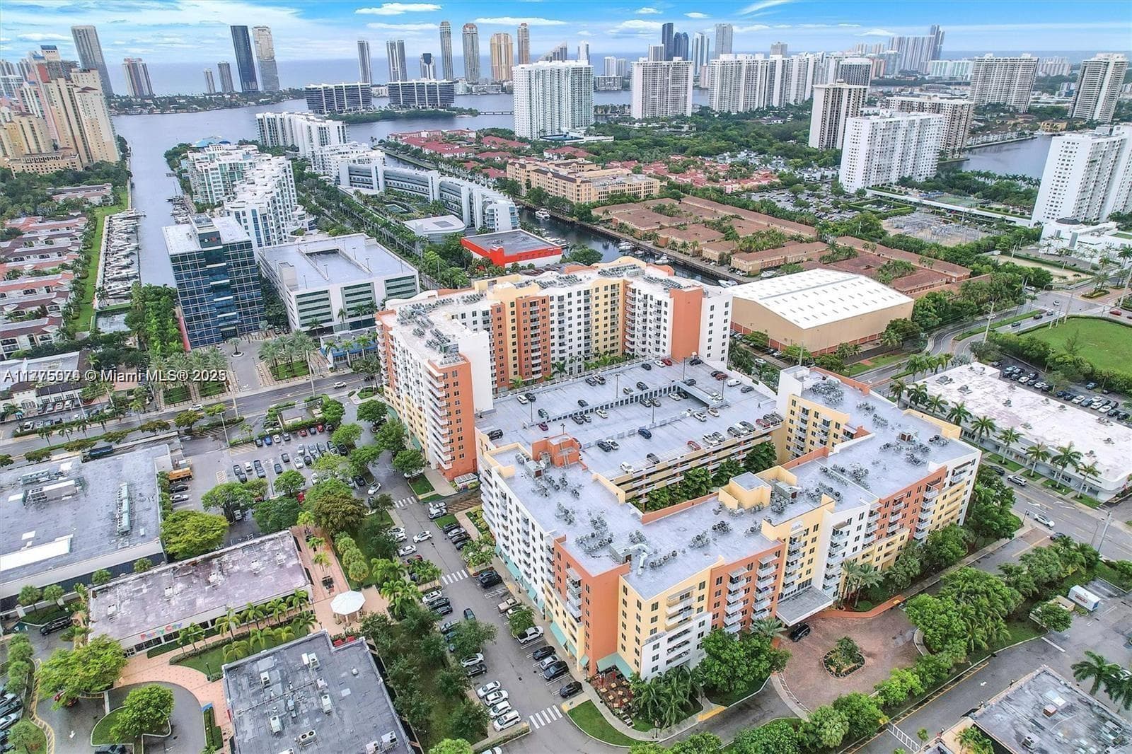 2775 NE 187th St # 326, Aventura FL 33180 — 3